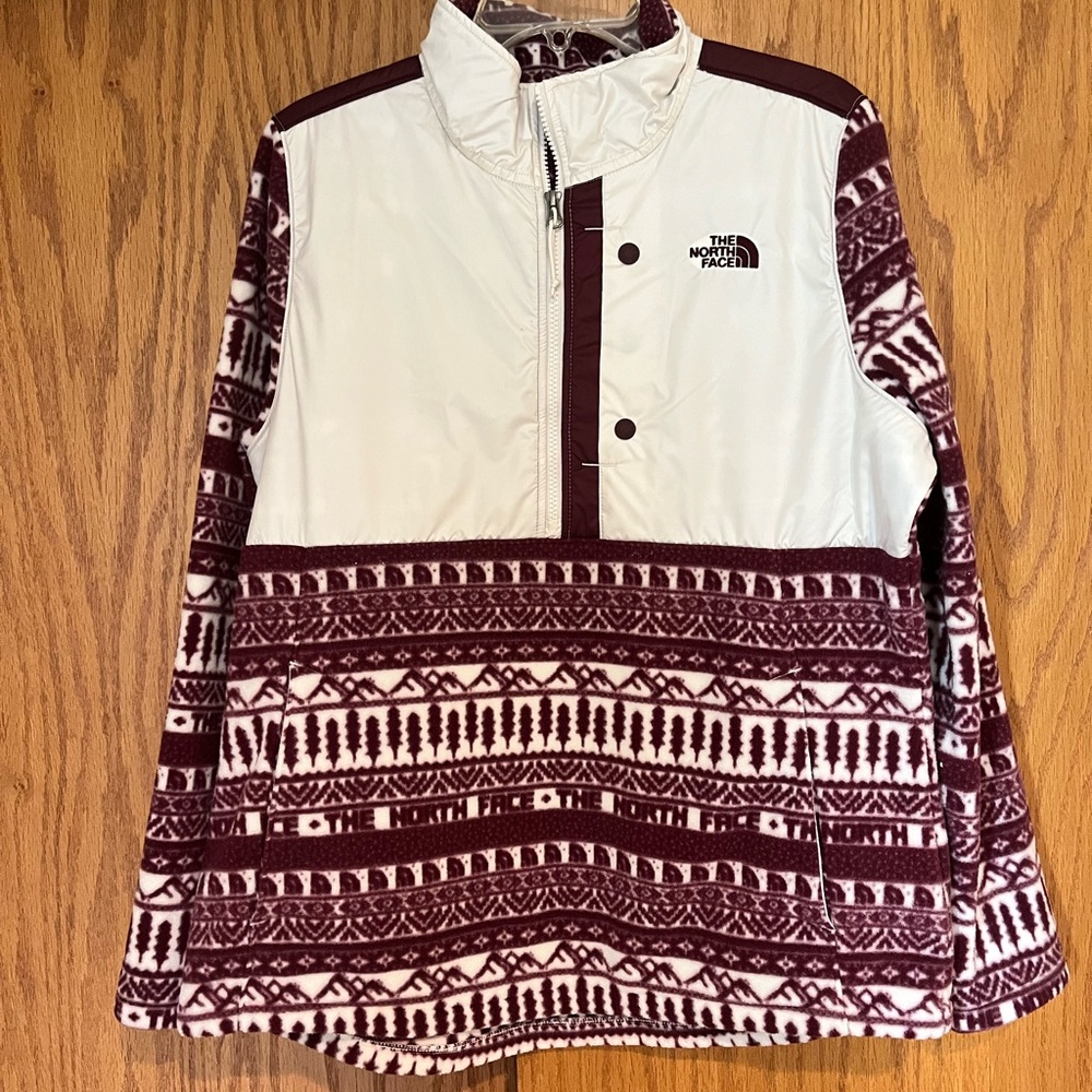 The North Face White and Burgundy Patterned Fleece Pullover